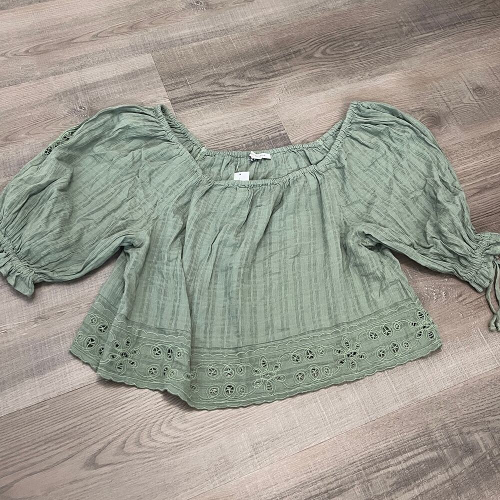 NWT American Eagle Green Cotton Eyelet Puff Sleeve Shirt